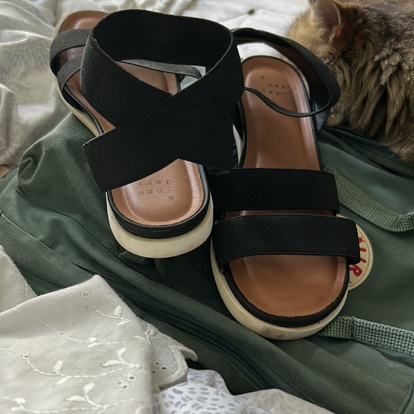 Sandals - Picture 2 of 2